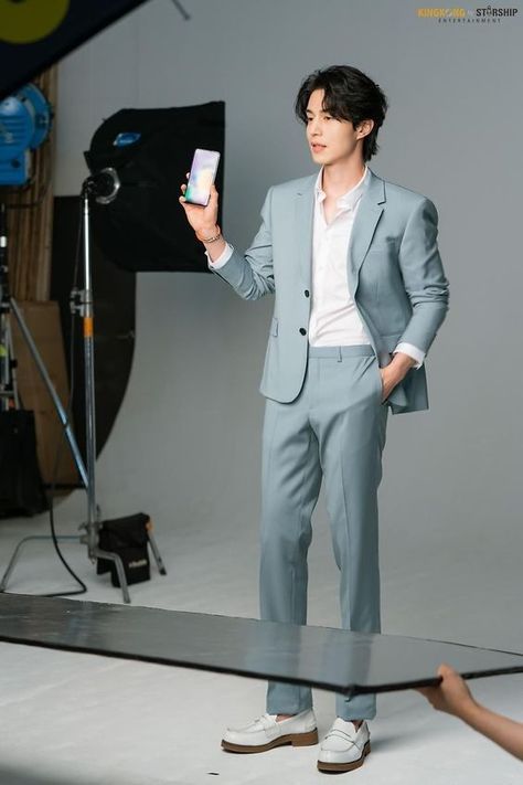 Lee Dong Wook | Go Pizza Promo Korean Suits For Men, Korean Fashion Men Formal Suits, Korean Suit Men Fashion, Lee Dong Wook Suit, Korean Suit Men, Boys Prom Outfit Ideas, Korean Men Suit, Prom Looks For Guys, Asian Suit