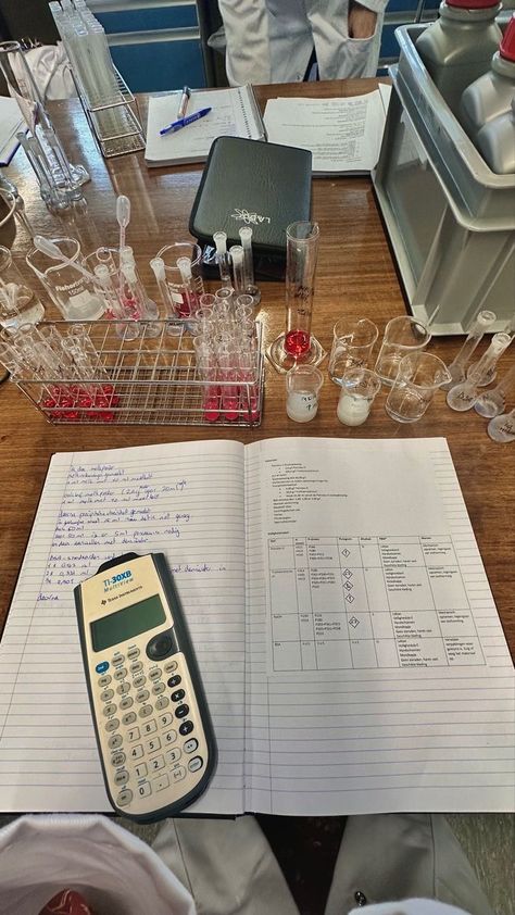 Pharmaceutical Scientist Aesthetic, Lab Work Aesthetic, Research Lab Aesthetic, Chemistry Lab Aesthetic, Pharmacology Aesthetic, Laboratory Student, Pharmacist Student, Laboratory Aesthetic, Stem Girl