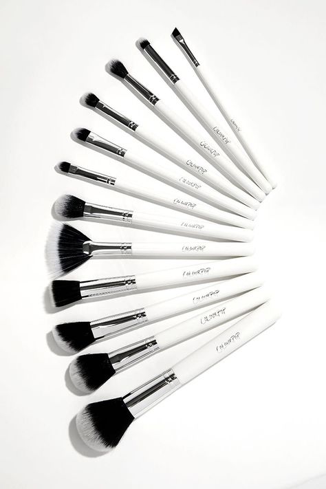 Affordable Makeup Brushes, Alat Makeup, Makeup Tip, Silicone Makeup, Artist Makeup, Eyelash Sets, Makeup Brush Cleaner, Makeup Guide, How To Clean Makeup Brushes