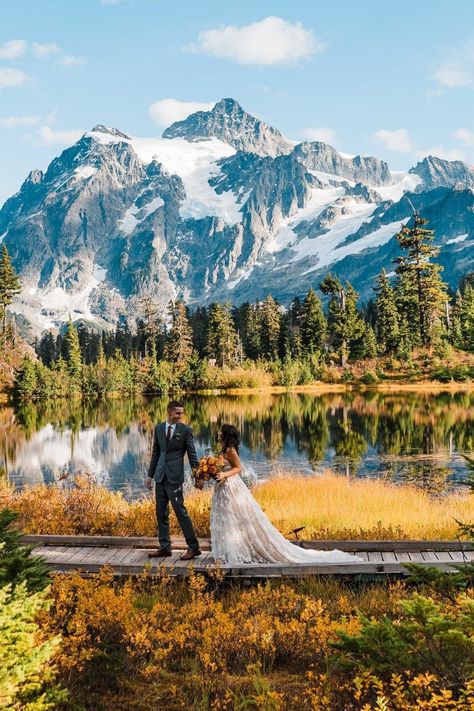 Small Intimate Mountain Wedding, December Elopement, Scenic Wedding, Montana Elopement, Mountain Wedding Photos, Cascades National Park, Colorado Weddings, Cascade National Park, Washington Elopement