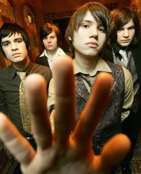 The Young Veins, Ryan Ross, Brendon Urie, Panic At The Disco, Band Stuff, Emo Boys, Meow Meow, Split, I Love You