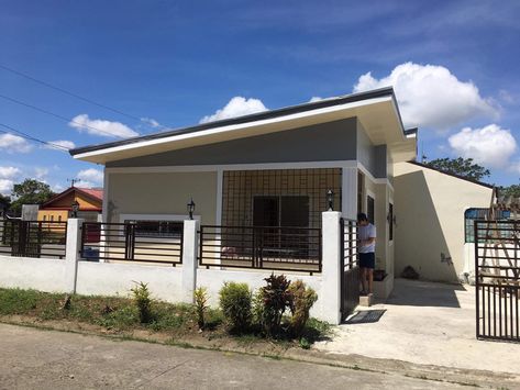 House & lot for sale!!! Colbella homes Darasa, tanauan city batangas -Lot area 149sqm -Corner Lot -Single Dettached Bungalow - 2bed room - w/ big parking space Pm for inquiries and for tripping. 😊 House Design With Parking, Parking Space, Corner Lot, Lots For Sale, Small House Design, Small House, Bungalow, House Design, Outdoor Decor