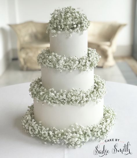 Cake Fresh Flowers, Desert Tables, Tree Gardens, Gypsophila Wedding, Wedding Cake Display, Wedding Cake Fresh Flowers, Fondant Cake Designs, Dream Wedding Cake, Luxury Wedding Cake