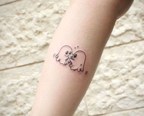 Ghosts Tattoo Ideas, Funny Couples Tattoos, Arcane Tattoo Ideas, Valentines Tattoos, Matching Ghost Tattoos, Ghosts Tattoo, Cute Ghost Tattoo, Ghost Tattoo Ideas, Cutegore Pfp