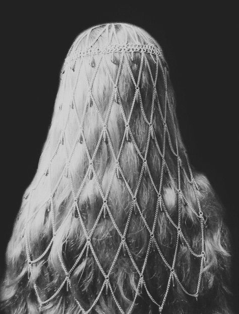 Ethereal Hair Accessories, Targaryen Princess Aesthetic, Valyria Aesthetic, Valyrian Aesthetic, Velaryon Aesthetic, Helaena Targaryen, Medieval Princess, Aelin Galathynius, Medieval Aesthetic