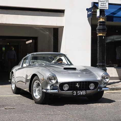 Ferrari 250 Swb, Ferrari 250 Gt Swb, 250 Gt Swb, Ferrari Vintage, Ferrari 275 Gtb, Old Sports Cars, Bmw Classic Cars, Ferrari World, New Ferrari