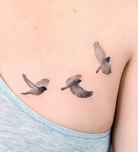 Arm Tattoos For Women Forearm, Tattoo Crane, Pigeon Tattoo, Side Tattoos Women, Bird Tattoos For Women, Wrist Tattoo Cover Up, Inner Arm Tattoos, Hawk Tattoo, Bird Tattoo Wrist