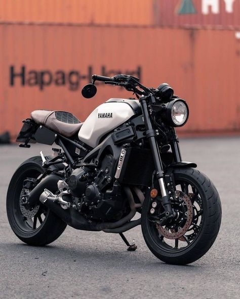 Motocykle Harley Davidson, Sepeda Motor Sport, Yamaha Xsr, Custom Bikes Cafe Racers, Мотоциклы Harley Davidson, Yamaha Cafe Racer, Biking Diy, Moto Yamaha, Yamaha Bikes