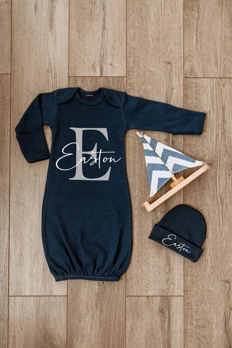 Newborn Preparation, Newborn Baby Boy Gifts, Baby Boy Coming Home Outfit, Usa Shirts, Personalized Baby Boy Gifts, Boy Coming Home Outfit, Cricut Baby, Newborn Clothes, Boutique Ideas