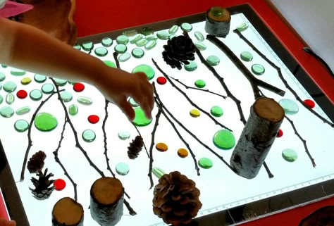 Light Table Activities Table Activities Preschool, Preschool Forest Animals, Forest Animal Activities, Reggio Activities, Light Table Activities, Light Box Activities, Play Houses Diy, Diy Light Table, Table Activities