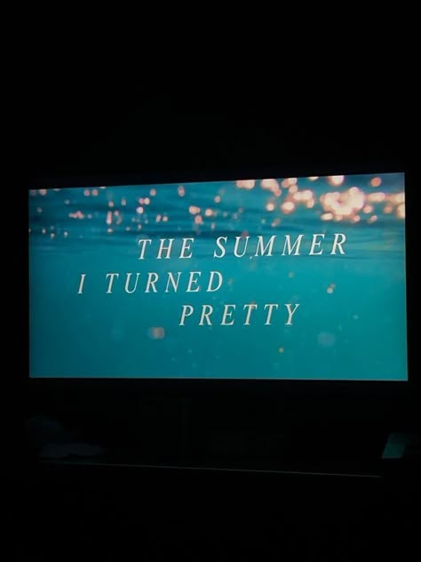 The summer I turned pretty aesthetic in pc Tsitp Collage, The Summer Turned Pretty, Maia Core, Summer Turned Pretty, Tsitp Belly, Summer I Turned Pretty Aesthetic, Movie Night Photography, Summer Aesthetic Beach, Comfort Show