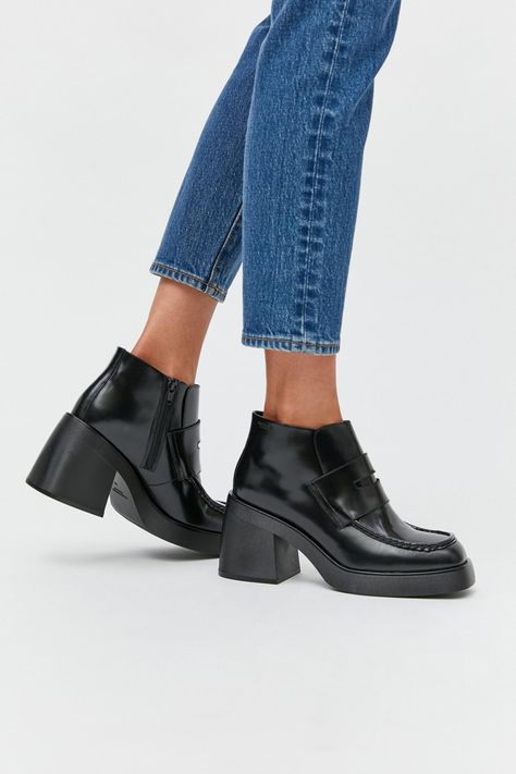 Vagabond Brooke, Vagabond Shoemakers, Casual Hair, Loafers Outfit, Chunky Boots, Spring Shoes, Black Fits, Womens Oxfords, All Black Sneakers