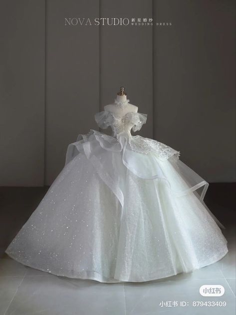 Xiaohongshu Wedding Dress, Wedding Dresses Filipiniana, Hey Couture Wedding Dress, Wedding Dresses Chinese, White Quince Dress, Chinese Wedding Dresses, Poofy Wedding Dress, Fluffy Wedding Dress, Gowns Aesthetic