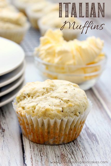 Italian Muffins are a quick and easy accompaniment to dinner! Make a batch tonight! #Italian #muffins #bread by lovebakesgoodcakes, via Flic... Italian Muffins, Cheesecake Factory Pumpkin Cheesecake, Savory Bakes, Love Bakes Good Cakes, Recipes Brunch, Good Cakes, She Cooks, Brunch Eggs, Breaking Bread