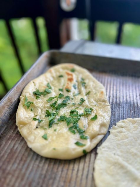 Sourdough Discard Naan Bread - Amy Bakes Bread Discard Naan Bread, Sourdough Discard Naan, Sourdough Naan, Homemade Naan Bread, Indian Breads, Bread Soft, Baking Items, Indian Bread, Baking Stone