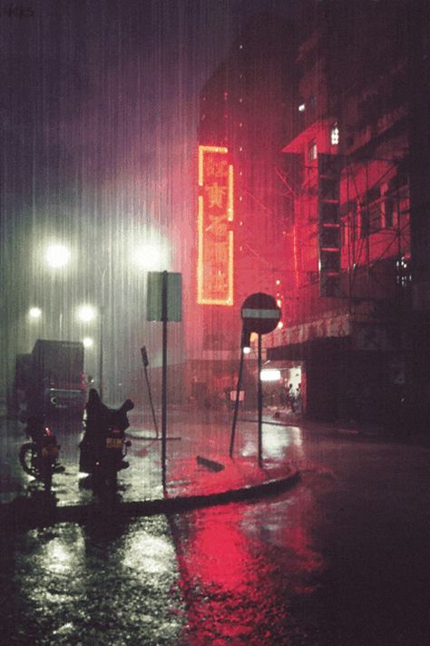 Seoul - GIF on Imgur Rain At Night, Rainy City, Good Night Everyone, Night Rain, Neon Nights, Wallpaper Animes, Rainy Night, Rain Photography, 판타지 아트