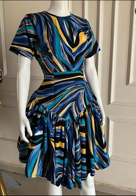 Paradise Fabric Dress Styles Ghana, Vintage Material Styles For Ladies, Flare Gown Styles Material, Materials Gown Style For Ladies, Vintage Gown Styles For Ladies Classy, Flare Ankara Gown Styles, Paradise Fabric Dress Styles, English Short Gown, English Gowns For Ladies