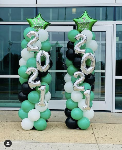 Volleyball Balloon Columns, Senior Balloon Arch, Homecoming Arch Ideas, Homecoming Field Decorations, Senior Night Balloon Ideas, Homecoming Balloon Ideas, Volleyball Balloon Arch, Senior Breakfast Ideas, Senior Night Balloons