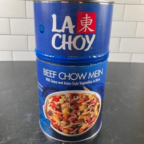 Learn how to make La Choy chicken chow mein and La Choy beef chow mein in this review and recipe! La Choy Chow Mein in a can is an 80s classic and an easy way to enjoy Chinese take out at home. It’s true that the best chicken chow mein doesn't come from a can. . La Choy Recipes, La Choy Chop Suey Recipe, Low Sodium Chow Mein, Chicken Chop Suey Recipe Chinese Chow Mein, Chow Mein Crunchy Noodles, La Choy Chicken Chow Mein Recipe, Take Out At Home, Chicken Chow Mein Recipe Easy, Subgum Chicken Chow Mein