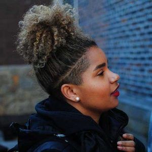 Undercut Ponytail Puff Undercut Natural Hair, Undercut Ponytail, Undercut Curly Hair, Undercut Hairstyles Women, Curly Undercut, Undercut Long Hair, American Hairstyles, Undercut Hairstyles, Hair Crush