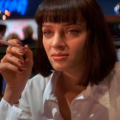 Mia Wallace Costume - Pulp Fiction Check more at https://costumerocket.com/mia-wallace-costume/ Pulp Fiction Costume, Mia Wallace Costume, Uma Thurman Pulp Fiction, Up The Movie, Halloween Class Party, Hot Halloween Outfits, I Love Cinema, Uma Thurman, John Travolta