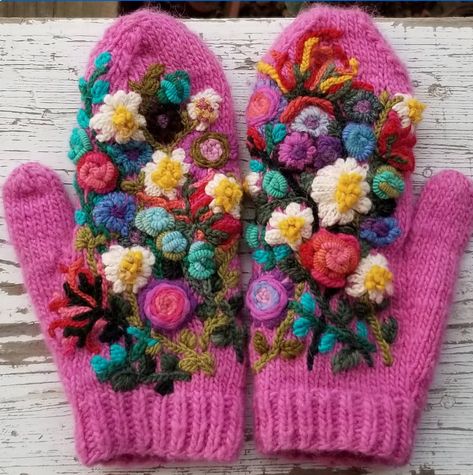 Embroidery On Knitting, Hand Knit Mittens, Wool Embroidery, Basic Embroidery Stitches, Embroidery Stitches Tutorial, Crewel Embroidery, Knit Mittens, Hand Knitted Sweaters, A Craft