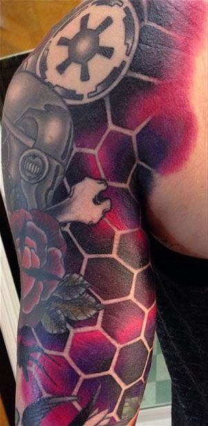 Honeycomb Tattoo Ideas, Honeycomb Tattoo Sleeve, Honeycomb Tattoos, Skin Artwork, Colorful Sleeve Tattoos, Geometric Tattoo Pattern, Honeycomb Tattoo, Trash Polka Tattoo Designs, Mystical Tattoos