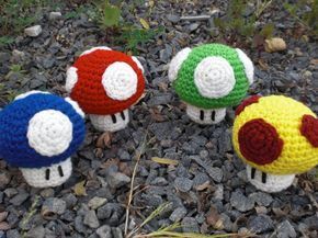 Little Mario mushroom (free pattern) Mario Crochet, Mushroom Crochet, Crochet Toys Free Patterns, Keychain Pattern, Mushroom Pattern, Crochet Toys Free, Appreciation Ideas, Crochet Mushroom, Geek Crafts