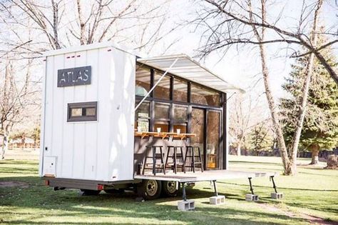 Atlas tiny house comes with its own fold-down patio bar | TreeHugger Tiny House Mobile, Tiny Luxury, Tiny House Towns, Tiny House Swoon, Tiny House Luxury, Tiny House Listings, House Deck, Trailer Home, Modern Tiny House