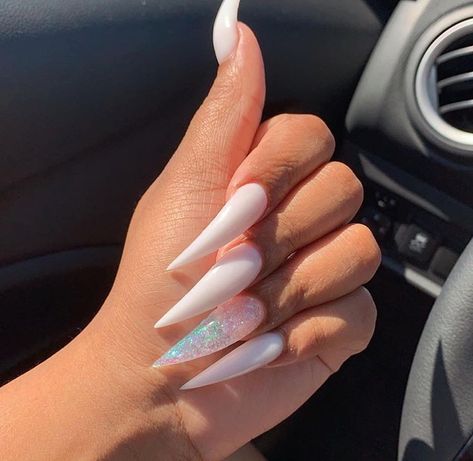 𝒑𝒊𝒏𝒕𝒆𝒓𝒆𝒔𝒕: @mixedjawnnn✨ White Stiletto Nails, Acrylic Nails Stiletto, Pink Ombre Nails, White Acrylic Nails, Stiletto Nails Designs, Coffin Shape Nails, Long Acrylic Nails Coffin, Exotic Nails, Fire Nails