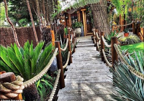 Tiki Garden, Outdoor Tiki Bar, Hawaiian Gardens, Garden Uk, Tiki Bar Decor, Tropical Backyard, Tiki Hut, Tropical Oasis, Tiki Room