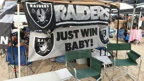 Just win. Raiders Car, Raiders Cheerleaders, Raiders Players, Los Angeles Raiders, Raiders Wallpaper, Oakland Raiders Logo, Los Angeles Aesthetic, Raiders Baby, Chicano Love