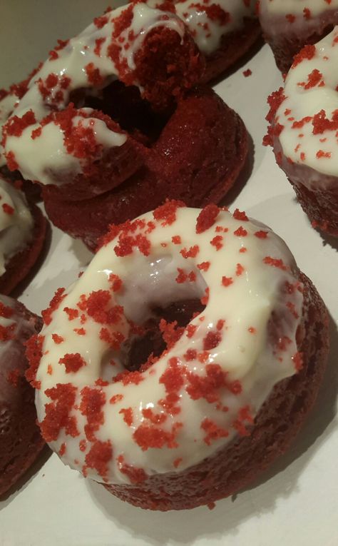 Red velvet donuts Red Velvet Donut, Red Velvet Donuts, Homemade Cakes, Dark Red, Red Velvet, Donuts, Bags Designer, Cherry, Velvet