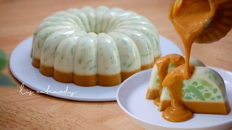 Resep Makanan Beku, Puding Roti, Coffee Shop Menu, Indonesian Cuisine, Cake Packaging, Jelly Recipes, Pudding Desserts, Cake Shop, Glass Ceramic