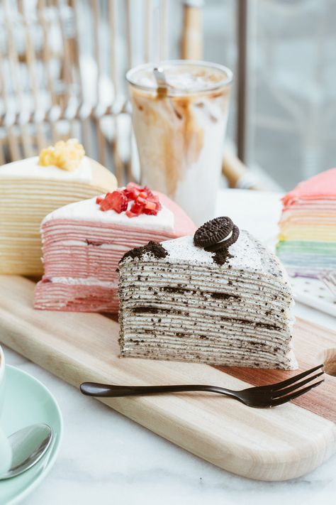 Crepe Cake Aesthetic, Rainbow Crepe, Kue Macaroon, Crepe Cakes, Cake Aesthetic, Crepe Cake, Pretty Dessert, A Piece Of Cake, Piece Of Cake