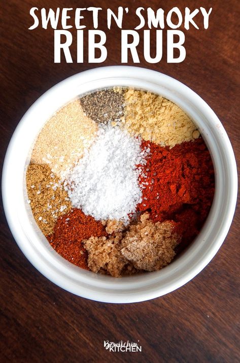 This sweet and smoky rib rub recipe is perfect for summer bbq's. Not only is this great on ribs but it's super yummy on grilled chicken too. Try it the next time you barbecue. Yogurt Sauces, Grilled Chicken Dinner, Rib Rub Recipe, Bbq Dry Rub, Dry Rub Recipes, Rib Rub, Meat Rubs, Spice Mix Recipes, Barbecue Ribs