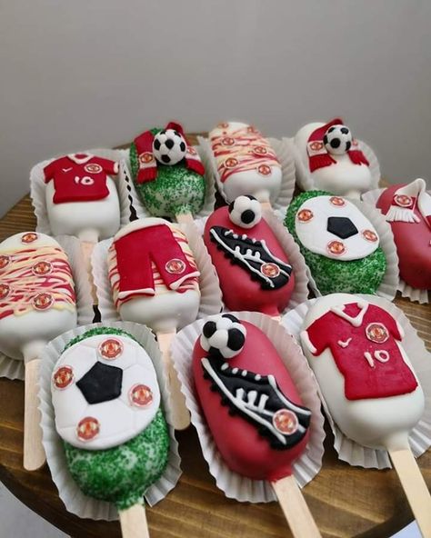 Soccer Cakesicles Ideas, Soccer Cakesicles, No Bake Cake Pops, Popsicles Cake, Cake Popsicles, Ice Cream Cake Pops, Sports Themed Cakes, Cake Pop Decorating, Ballerina Cakes