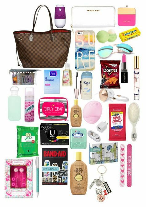 What To Pack In Your Purse, What To Pack In Purse, Stuff To Put In Your Purse, What To Carry In Your Purse List, Things To Put In Your Purse, Car Bag Essentials, Small Purse Essentials, Purse Essentials List, Emergency Kit For Girls