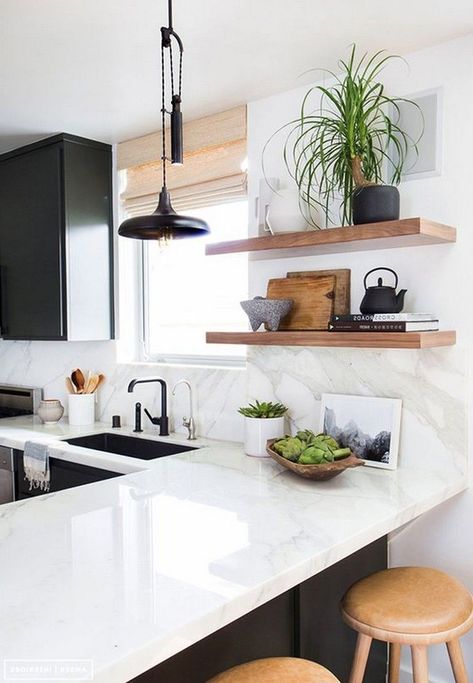 White Wood Kitchens, Minimalist Kitchen Design, Interior Vintage, Design Blogs, Black Cabinets, Trendy Kitchen, Counter Tops, Decor Minimalist, Minimalist Kitchen