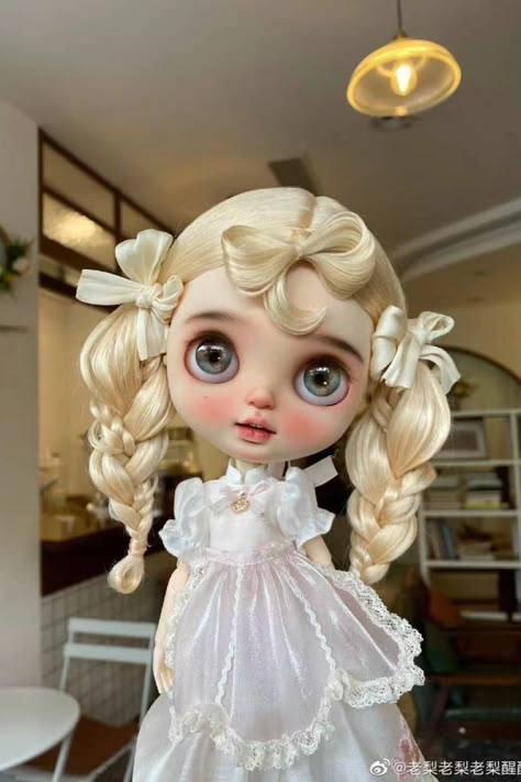 Ooak Blythe Doll, Custom Pullip Dolls, Blythe Custom Doll, Custom Blythe Dolls, Blythe Dolls For Sale, Blythe Doll Dress, Fantasy Art Dolls, Blythe Custom, Gothic Dolls