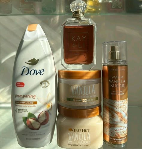 Dove Vanilla, Scent Combos, Body Hygiene, Bath And Body Works Perfume, Shower Skin Care, Smelling Good, Pretty Skin Care, روتين العناية بالبشرة, Bath And Body Care