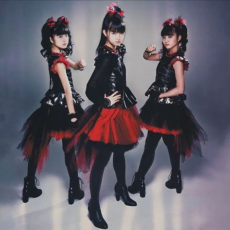 Babymetal Concert Outfit, Baby Metal Outfit, Babymetal Outfit Ideas, Babymetal Black And White, Babymetal Shirt, Babymetalclub Clothes, Babymetal Merch, Black Babymetal, Metal Outfit