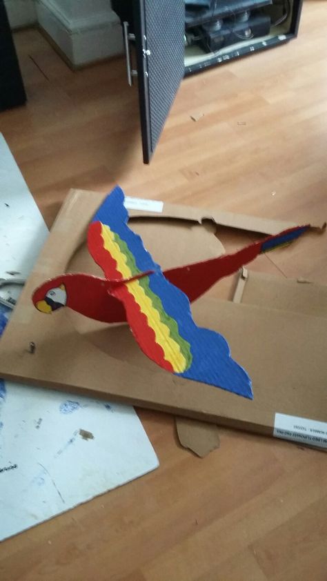 Cardboard parrot I made to hang from classroom ceiling x Hang From Ceiling, Classroom Ceiling, Parrot Craft, Jungle Theme Classroom, Carton Diy, Bird Template, Preschool Classroom Decor, Parrots Art, Jungle Art