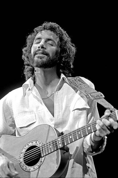 Islam Pictures, Ovation Guitar, Guitar Teacher, Cat Stevens, Learn To Play Guitar, Great Cat, Rock Legends, Learn Guitar, Music Icon