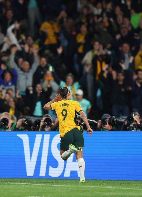 Matildas Soccer Wallpaper, Slay Pictures, Caitlin Foord, Australia Wallpaper, Soccer Inspiration, Women’s Soccer, Girl Dinner, Soccer Goal, Women's World Cup