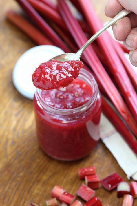 This rhubarb compote is easy to make and a great way to add tangy flavor and color to your favorite summer desserts. Rhubarb Freezer Jam, Strawberry Rhubarb Sauce, Blueberry Rhubarb, Rhubarb Sauce, Gorgonzola Sauce, Rhubarb Compote, Compote Recipe, Rhubarb Jam, Bbq Sauce Recipe