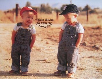 Where are the "You been farming long?" boys now? Farm Jokes, Seasons In The Sun, Long Pictures, Farmer Girl, Farm Kids, Farm Boys, Lil Boy, Country Kids, Easter Projects