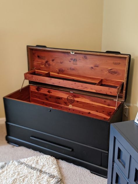 Refurbished Hope Chest Ideas, Refurbished Cedar Chest Ideas, Diy Hope Chest Makeover, Lane Cedar Chest Makeover Ideas, Repurposed Cedar Chest, Wooden Chest Makeover, Townhouse Entry, Painted Hope Chest, Cedar Bedroom