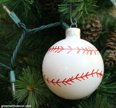 Make these easy DIY baseball and basketball ornaments. What a cute idea, saving this one for Christmas! Basketball Ornaments, Softball Ornaments, Saint Bonaventure, Ornaments Diy Kids, Baseball Ornaments, Easy Diy Room Decor, Christmas Jingles, Kris Kringle, Holiday Crafts For Kids