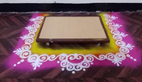 Chaurang Rangoli, Border Rangoli Designs Diwali, Bhaubij Rangoli, Border Design Rangoli, Swastik Rangoli, Border Rangoli Designs, Rangoli Designs For Competition, Easy Rangoli Designs Videos, Border Rangoli